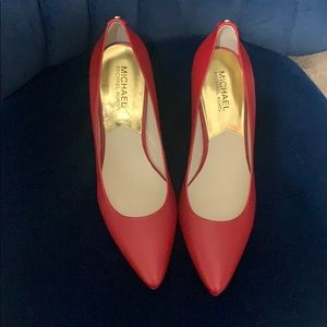 Michael Kors pumps